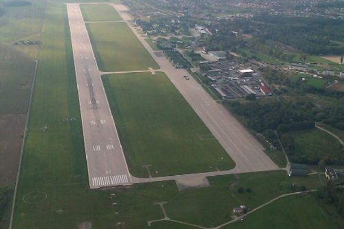 obrázek:Pardubické letiště v rekordní ztrátě 41,4 mil. Kč
